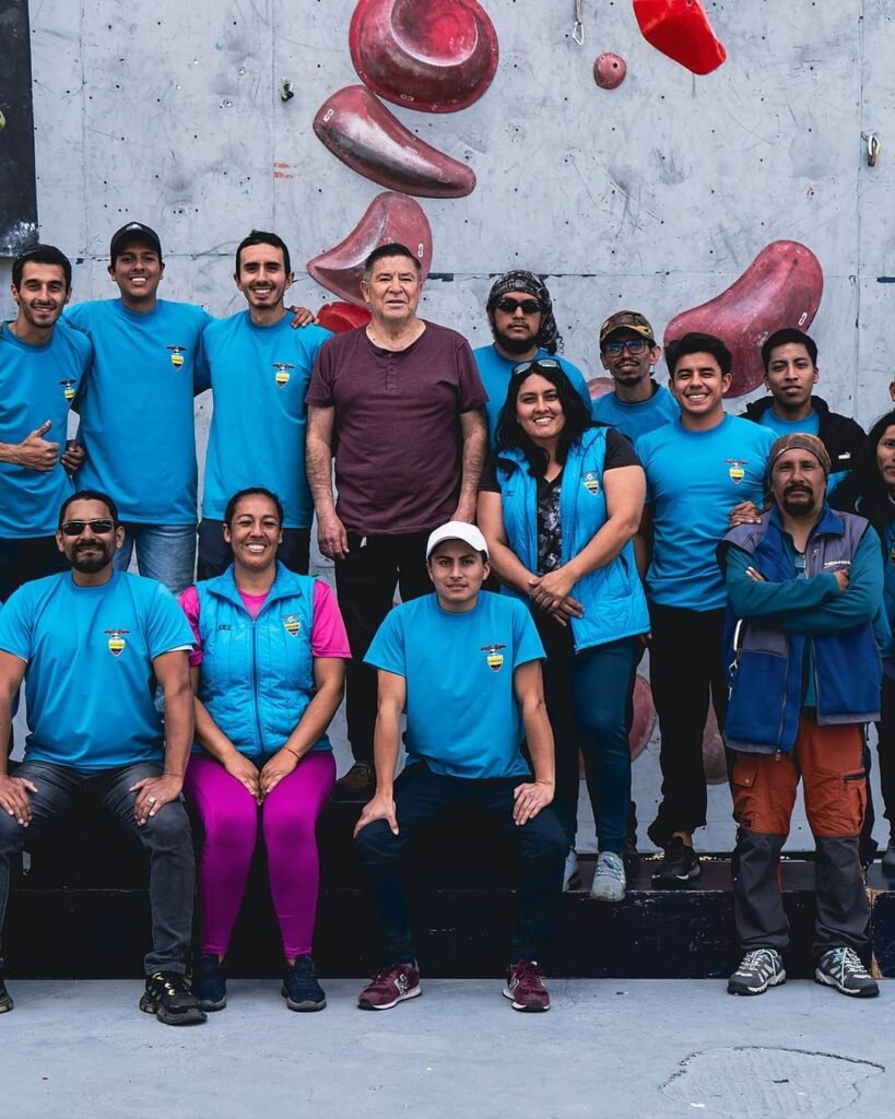 481010607_642175625052915_7872952981400851913_n-ig-portrait-1080-1350 (1)